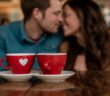 Dating Cafe – Wo ernsthafte Partnersuche beginnt. (Foto: AdobeStock Curioso.Photography _808221233)